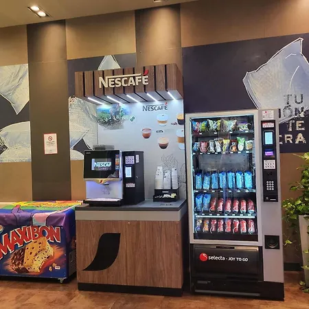 Ibis Budget Aeropuerto * Sewilla